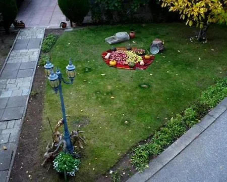 Къща за гости Mountain View Ecovilla