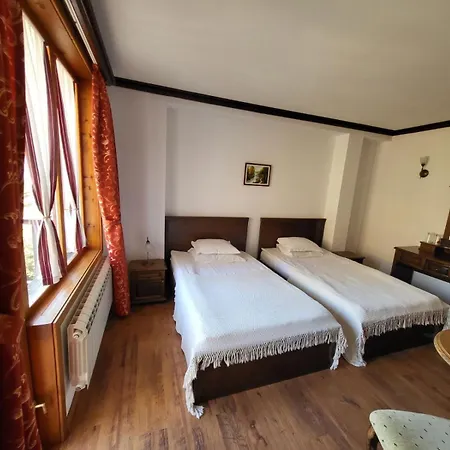 Mountain View Ecovilla Къща за гости Девин