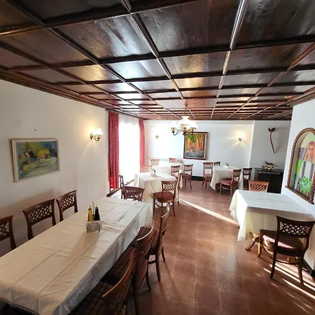 Mountain View Ecovilla