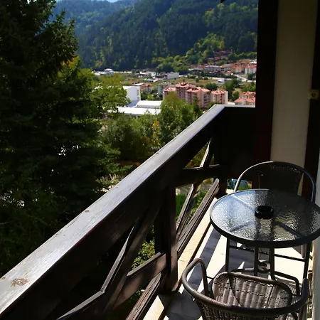 Mountain View Ecovilla Гостевой дом Девин