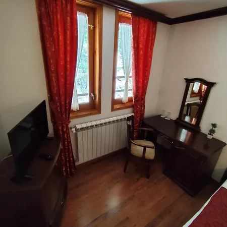 Mountain View Ecovilla Гостевой дом Девин