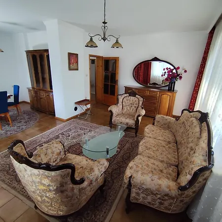 Къща за гости Mountain View Ecovilla Девин