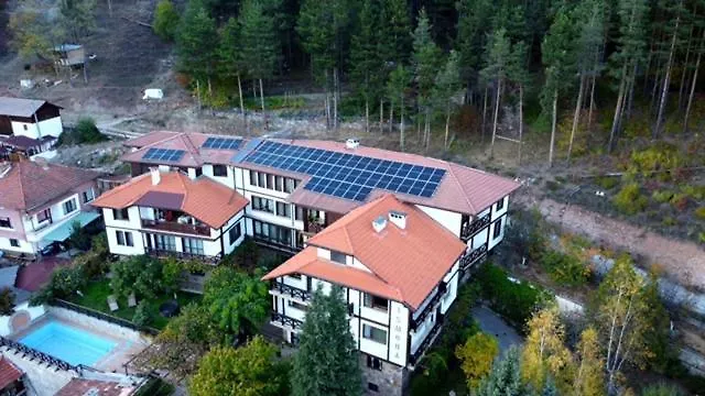 Mountain View Ecovilla Къща за гости Девин
