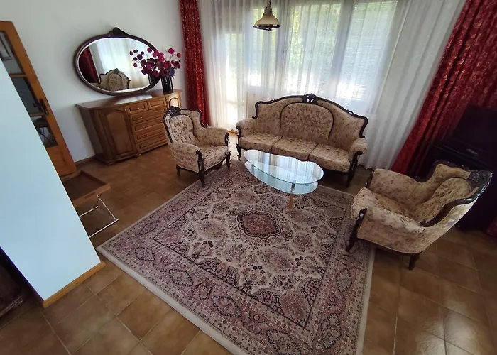 Къща за гости Mountain View Ecovilla