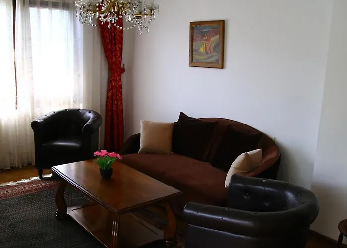 Къща за гости Mountain View Ecovilla