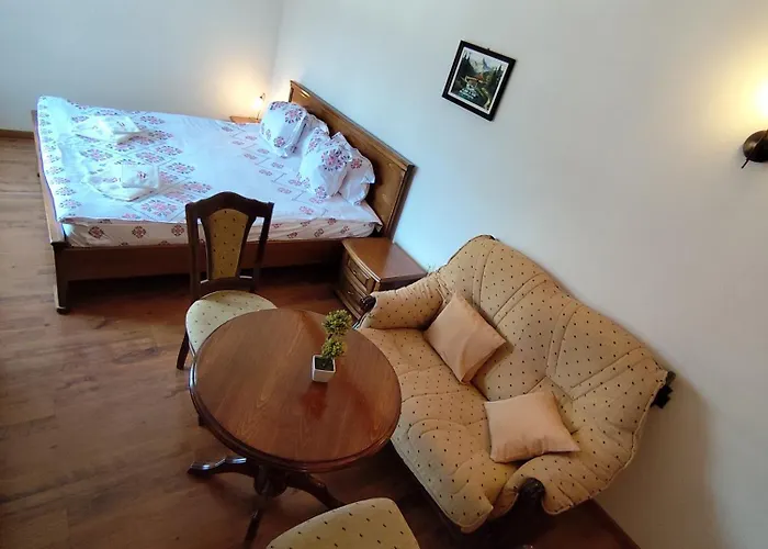 Mountain View Ecovilla Къща за гости