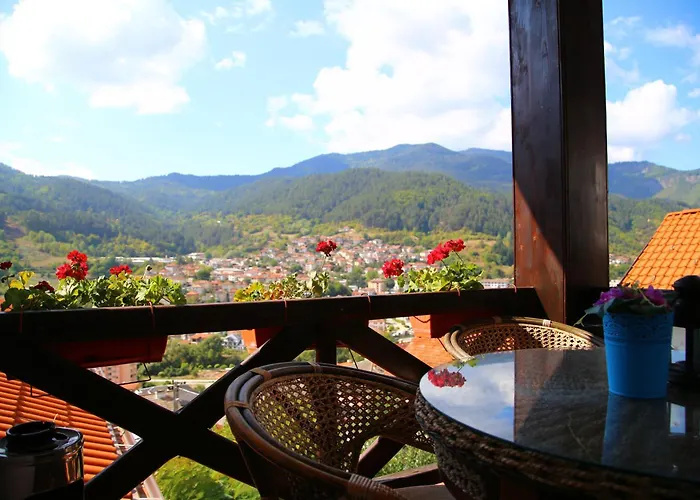 Къща за гости Mountain View Ecovilla Девин