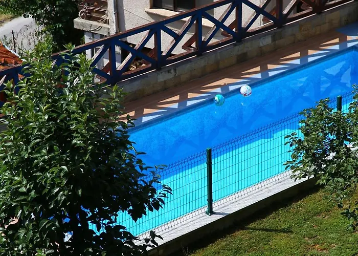 Mountain View Ecovilla Къща за гости